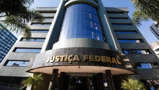 Justiça Federal - 300m